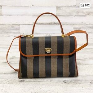 🔥FENDI🔥Top handle pequin tote with strap